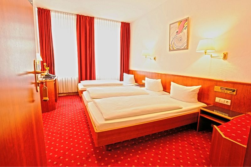 Hotel Astoria Лейпциг Экстерьер фото